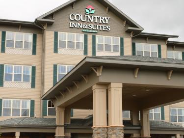 country inn & suites by radisson grand forks photo